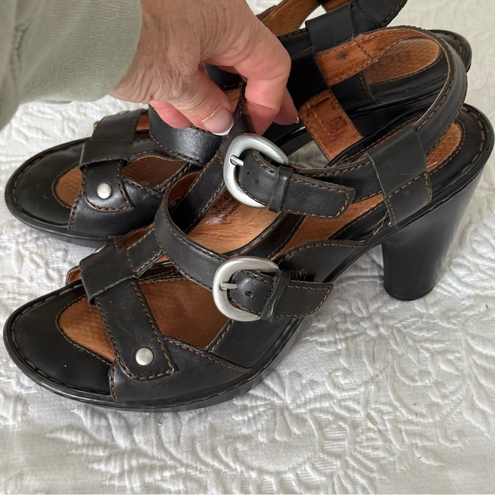 Born Black/Dark Brown Leather Strappy Platform Heels size 9
